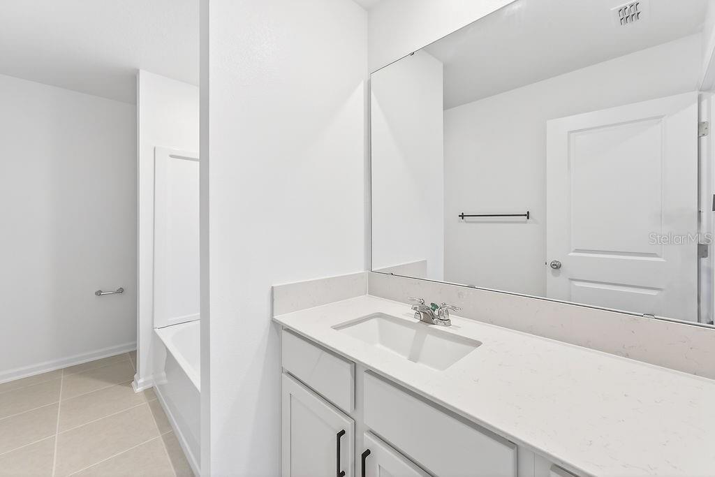 2182 Lasso Loop Eagle Lake, FL 33839 - Photo 25 of 47