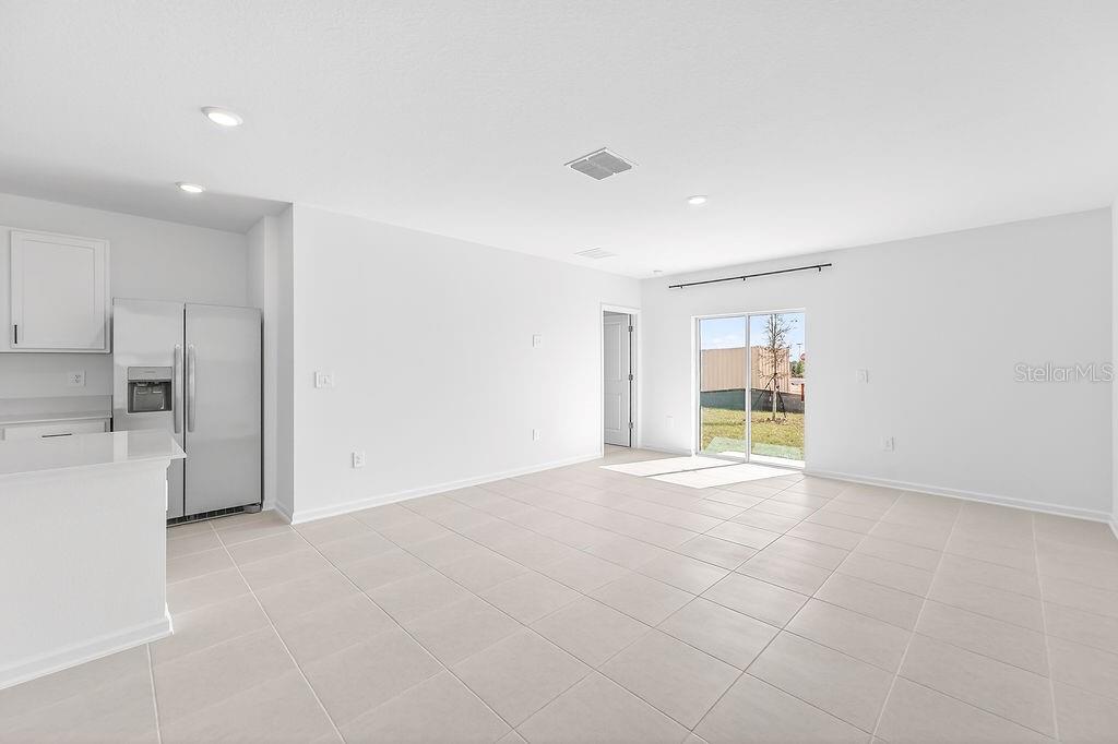 2182 Lasso Loop Eagle Lake, FL 33839 - Photo 9 of 47