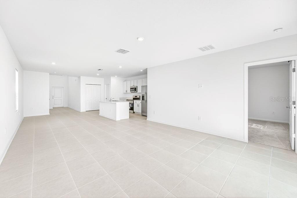 2182 Lasso Loop Eagle Lake, FL 33839 - Photo 10 of 47