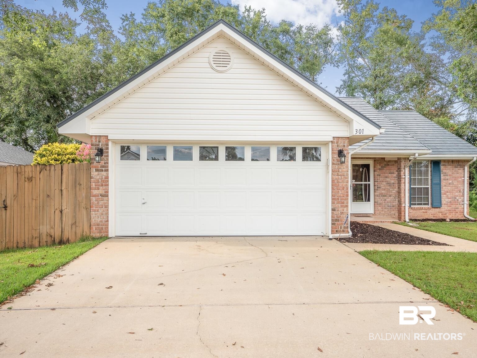 301 Cahaba Street Foley, AL 36535 - Photo 4 of 47