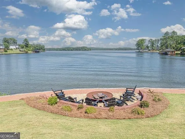$1,100,000 | 140 Silver Birch Lane Northeast, Milledgeville, GA 31061