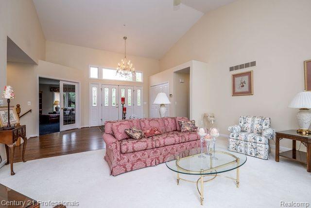 877 Jack Pine Drive Rochester, MI 48306 - Photo 8 of 72 Gallery Image 8