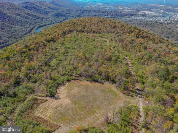 $400,000 | 1800 Longview Drive, Lewistown, PA 17044