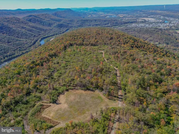 $400,000 | 1800 Longview Drive, Lewistown, PA 17044