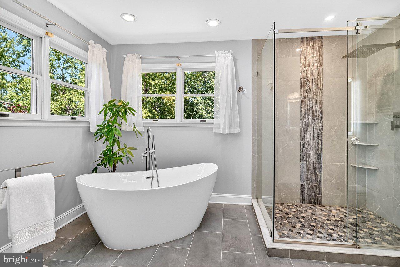 23 Zaitz Farm Road West Windsor, NJ 08550 - Photo 40 of 63 Primary bath remodled