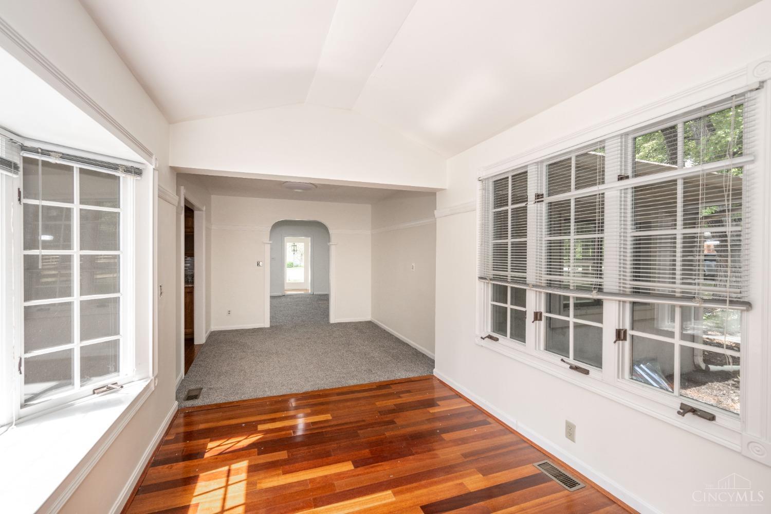1150 Pamela Road Cincinnati, OH 45255 - Photo 10 of 63 Gallery Image 10