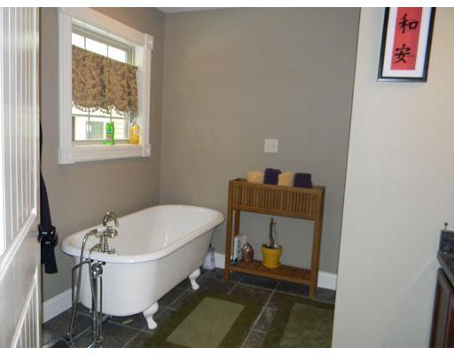 701 Blackstream Road Hermon, ME 04401 - Photo 10 of 25 Master Bath/Spa.