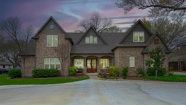 $5,800 | 2737 Farmers Branch Lane, Farmers Branch, TX 75234
