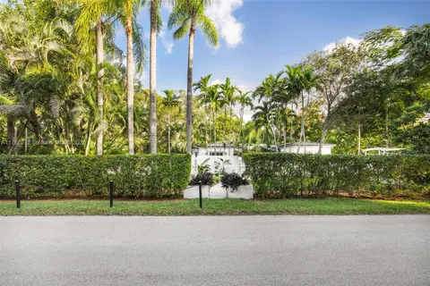 $9,750 | 4085 Poinciana Avenue, Miami, FL 33133