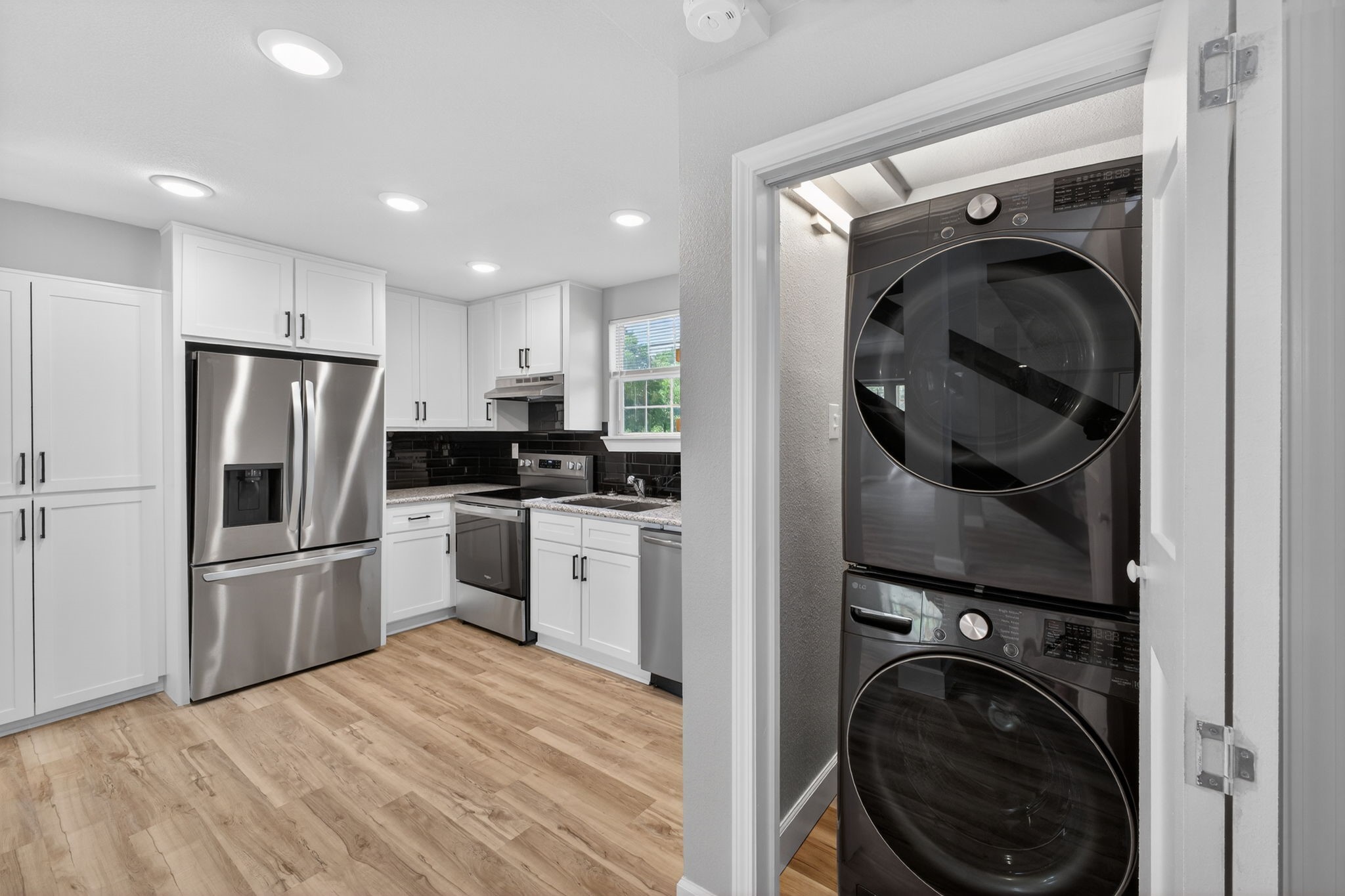 314 Short Street Somerville, TX 77879 - Photo 7 of 23