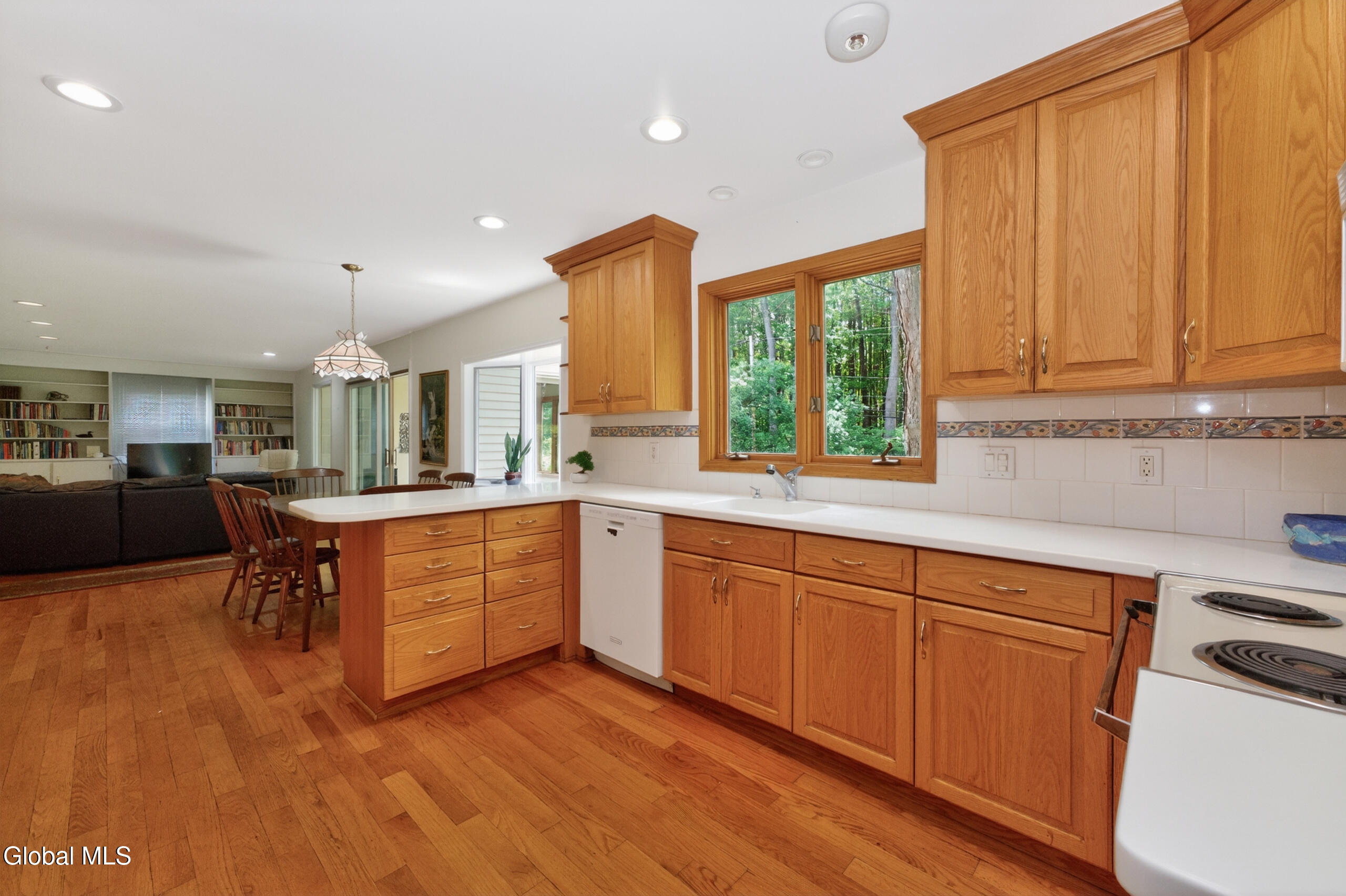 1222 Hempstead Road Niskayuna, NY 12309 - Photo 21 of 52 4 Kitchen 5