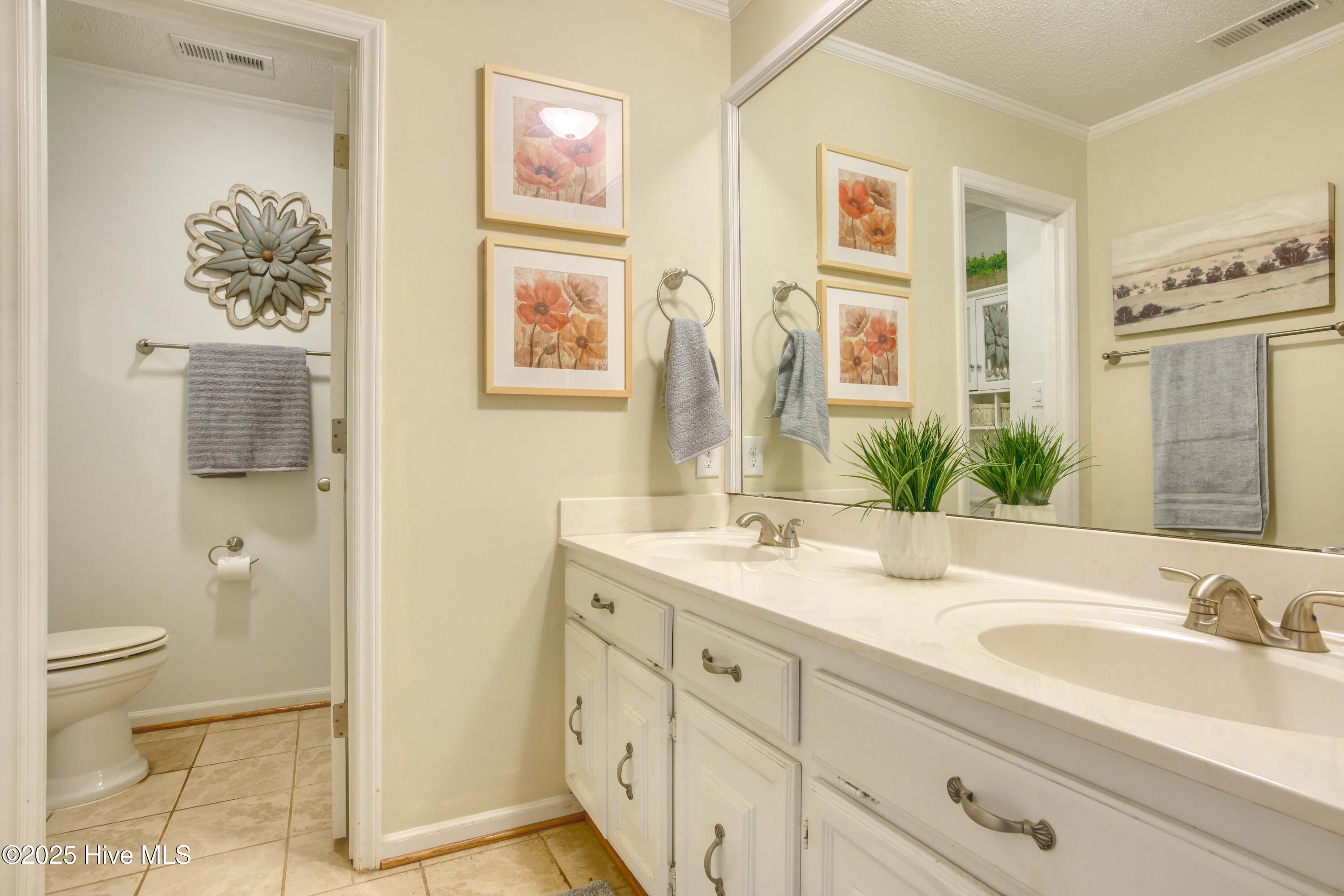 102 Ridgewood Trail New Bern, NC 28560 - Photo 23 of 66 102 Ridgewood - Interior - Edited_20