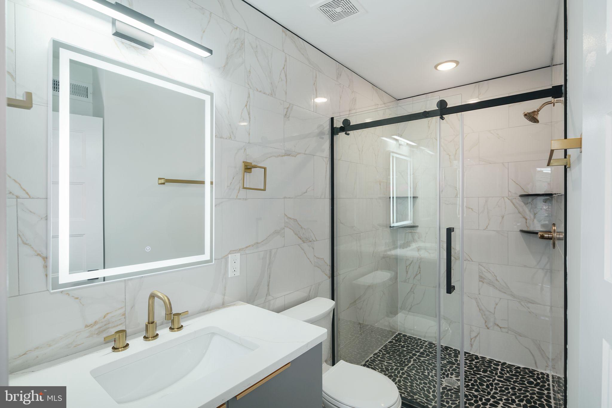 2000 North Front Street, Unit 6 Philadelphia, PA 19122 - Photo 5 of 17