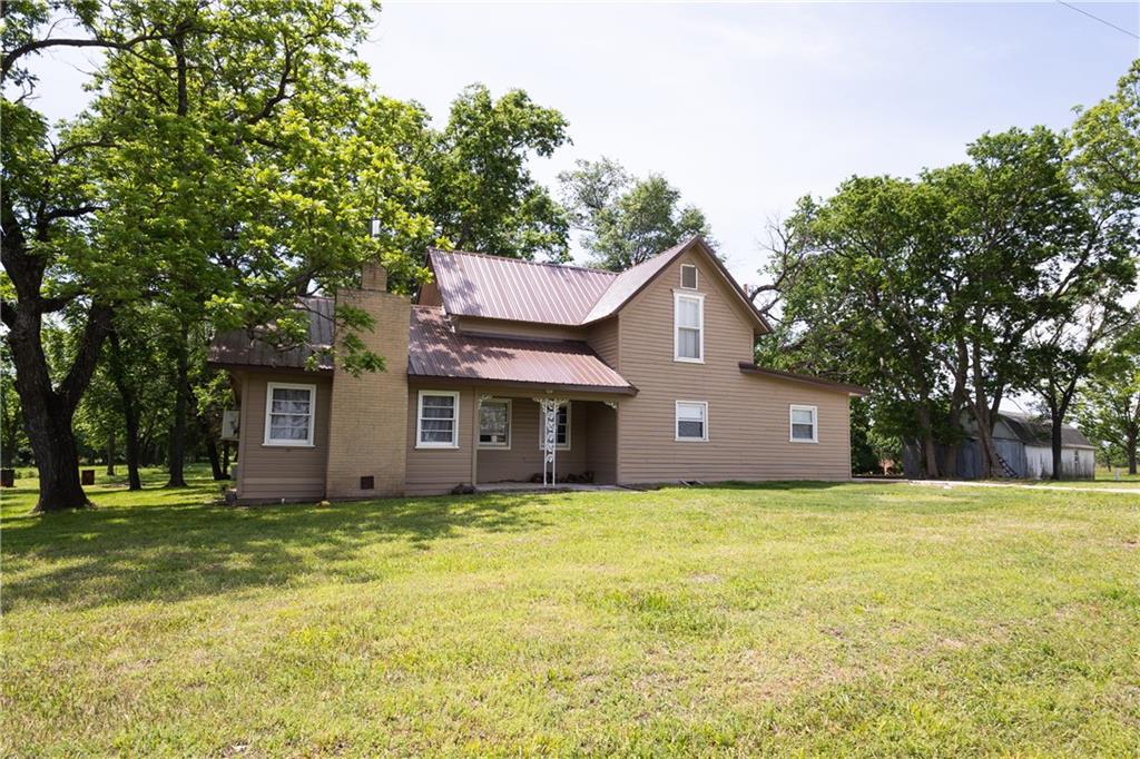 2039 26000 Road Parsons, KS 67357 - Photo 1 of 47
