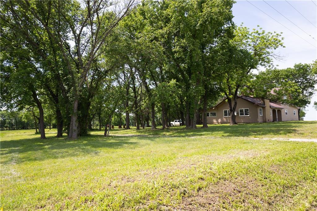 2039 26000 Road Parsons, KS 67357 - Photo 41 of 47