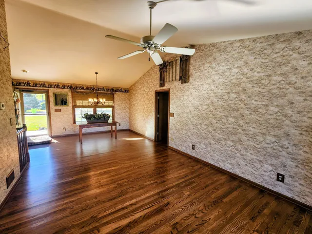 $419,000 | 530 Valencia Drive, Delavan, WI 53115