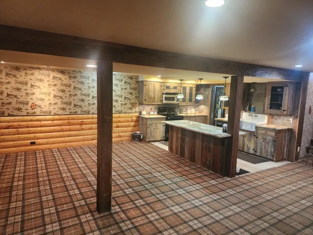 $419,000 | 530 Valencia Drive, Delavan, WI 53115