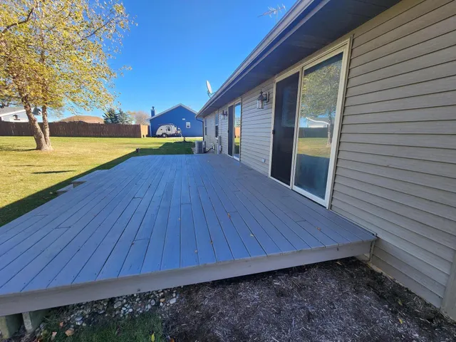 $419,000 | 530 Valencia Drive, Delavan, WI 53115