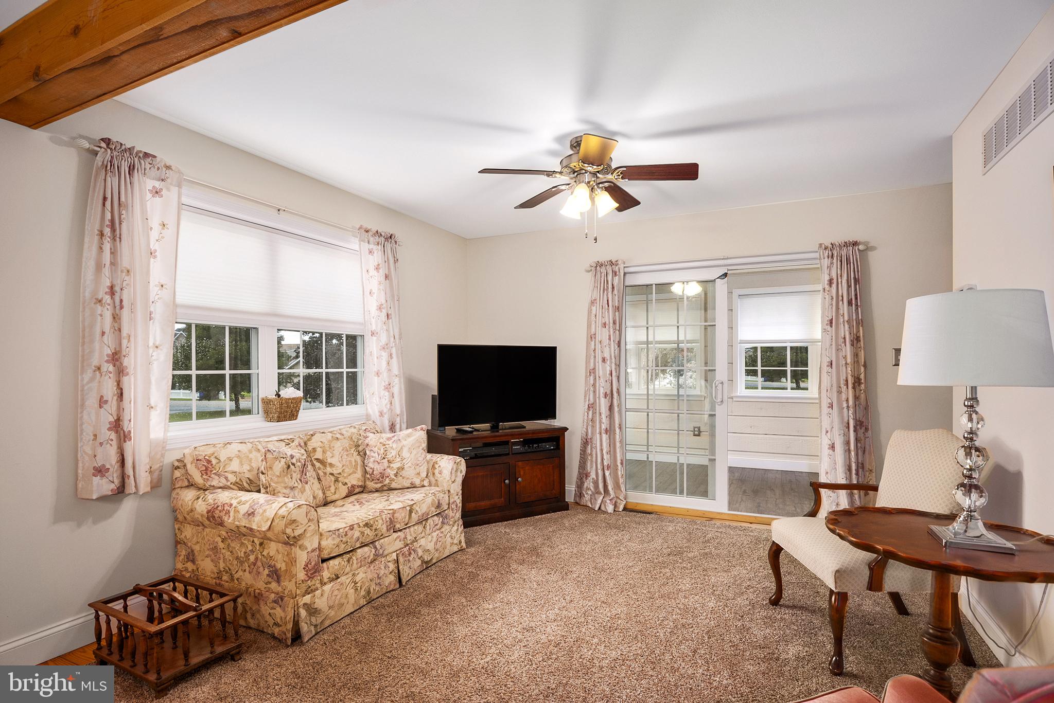 236 River Road Elkton, MD 21921 - Photo 8 of 24 LIVING ROOM, ENTRANCE TO SUNROOM