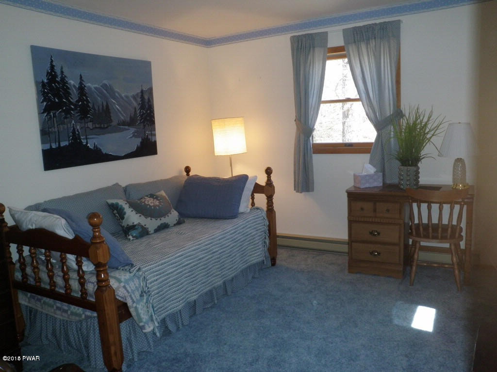 127 Rabbit Run Milford, PA 18337 - Photo 18 of 26 Gallery Image 18
