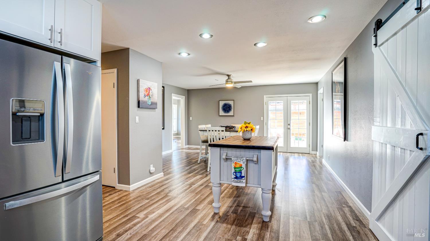 235 Grove Avenue Santa Rosa, CA 95409 - Photo 11 of 37