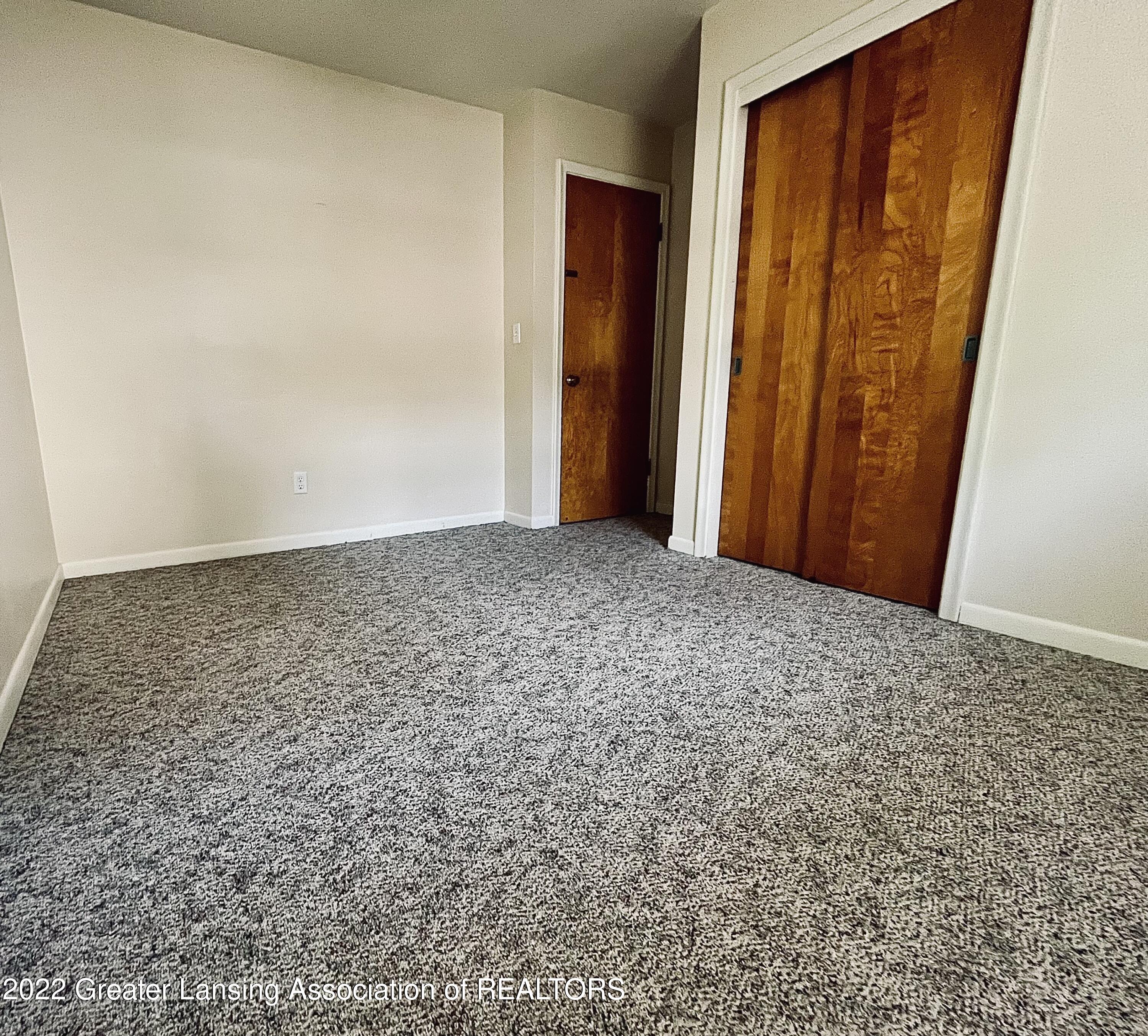 217 Rita Street Lansing, MI 48910 - Photo 14 of 42 14