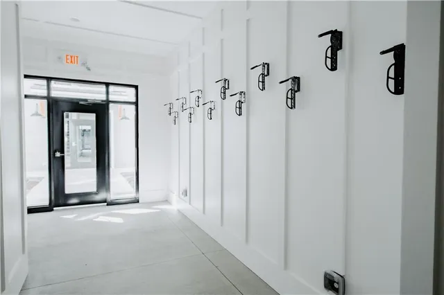 a view of yard with trees