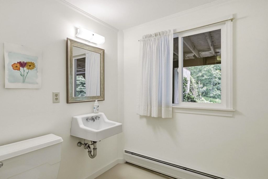 43 Aubinwood Road Amherst, MA 01002 - Photo 32 of 42
