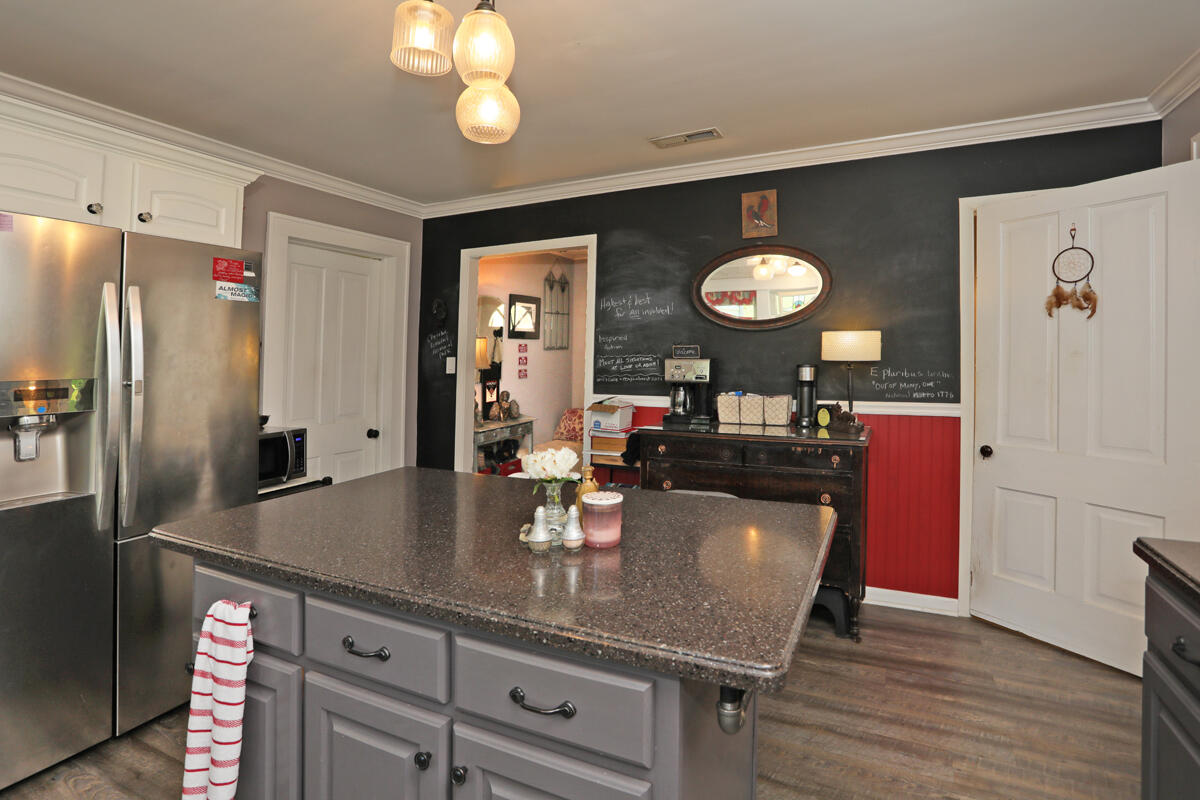 4467 Blythes Ferry Road Dayton, TN 37321 - Photo 26 of 56 Great flow here and throughout the home