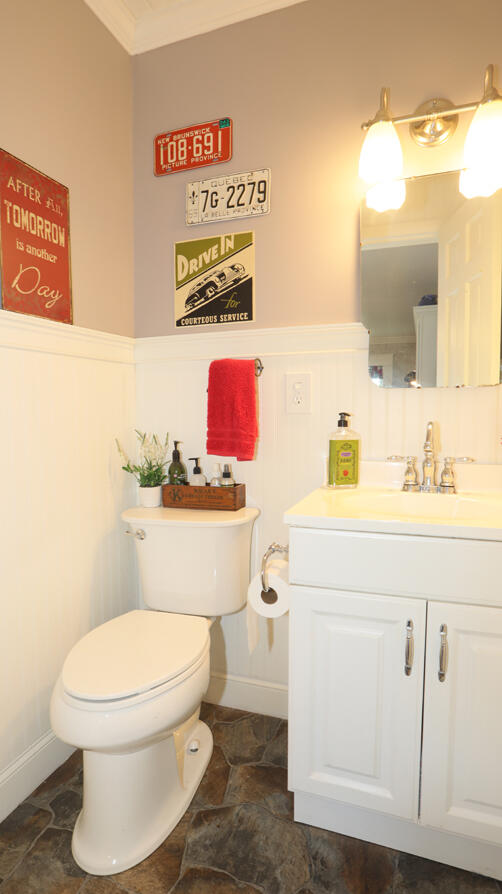 4467 Blythes Ferry Road Dayton, TN 37321 - Photo 28 of 56 Powder room off the kitchen