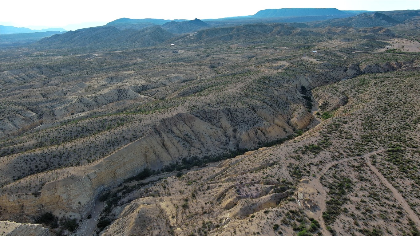 0 Herradura Road Terlingua, TX 79852 - Photo 8 of 20 a view of a dry yard