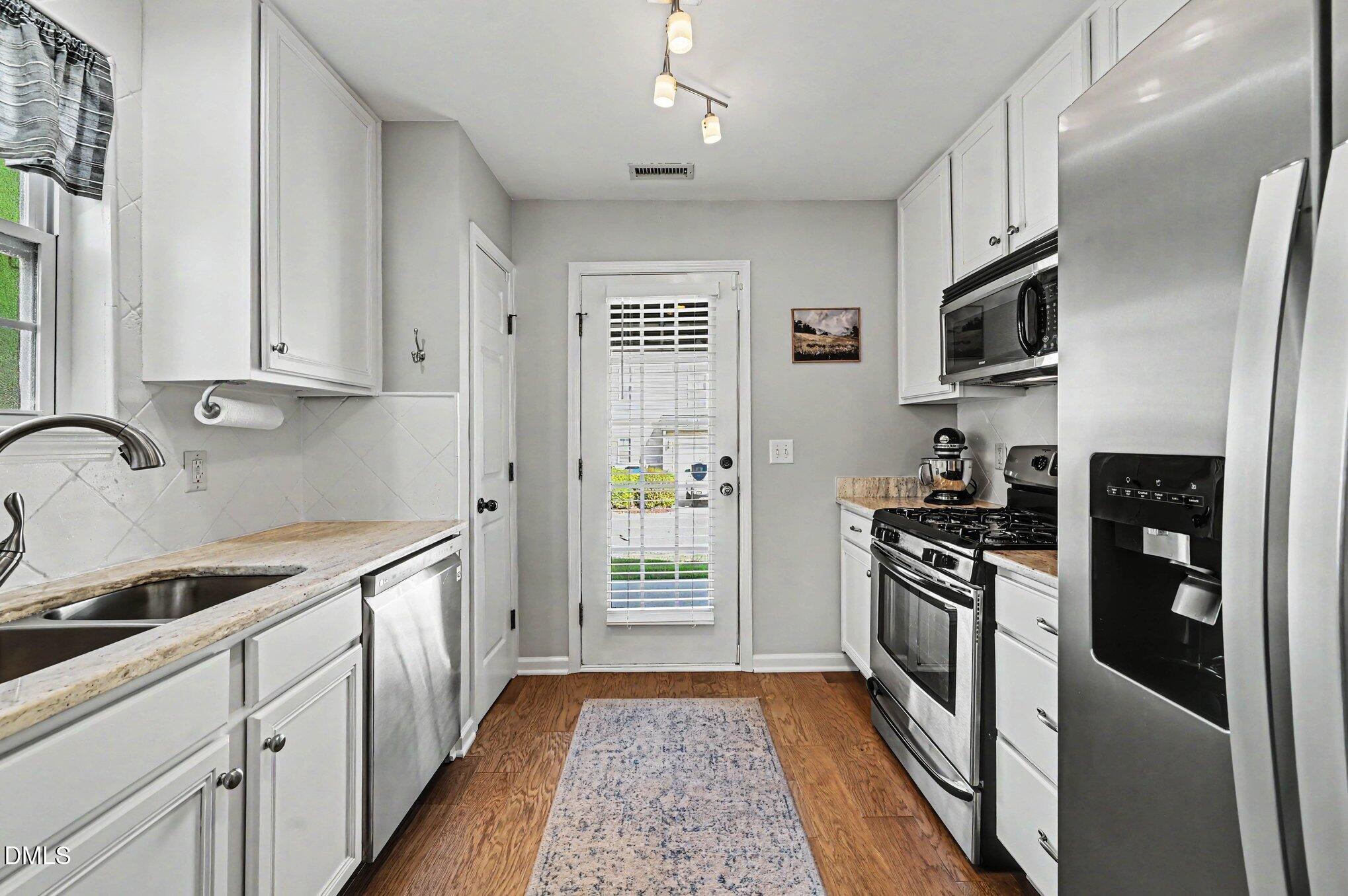 9818 Layla Avenue Raleigh, NC 27617 - Photo 12 of 31 Kitchen