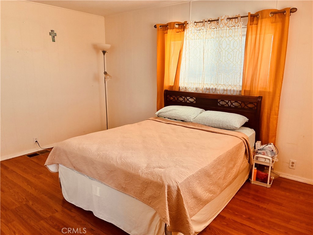 31130 South General Kearny Road, Unit 18 Temecula, CA 92591 - Photo 35 of 37 Master bedroom