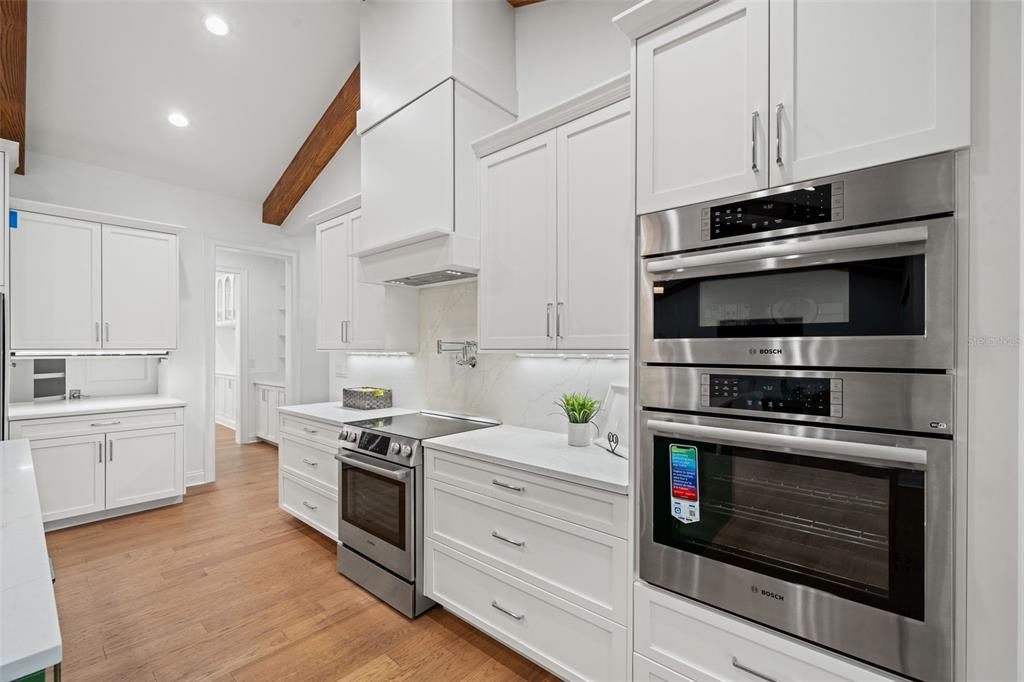 4202 West Woodmere Road Tampa, FL 33609 - Photo 21 of 62