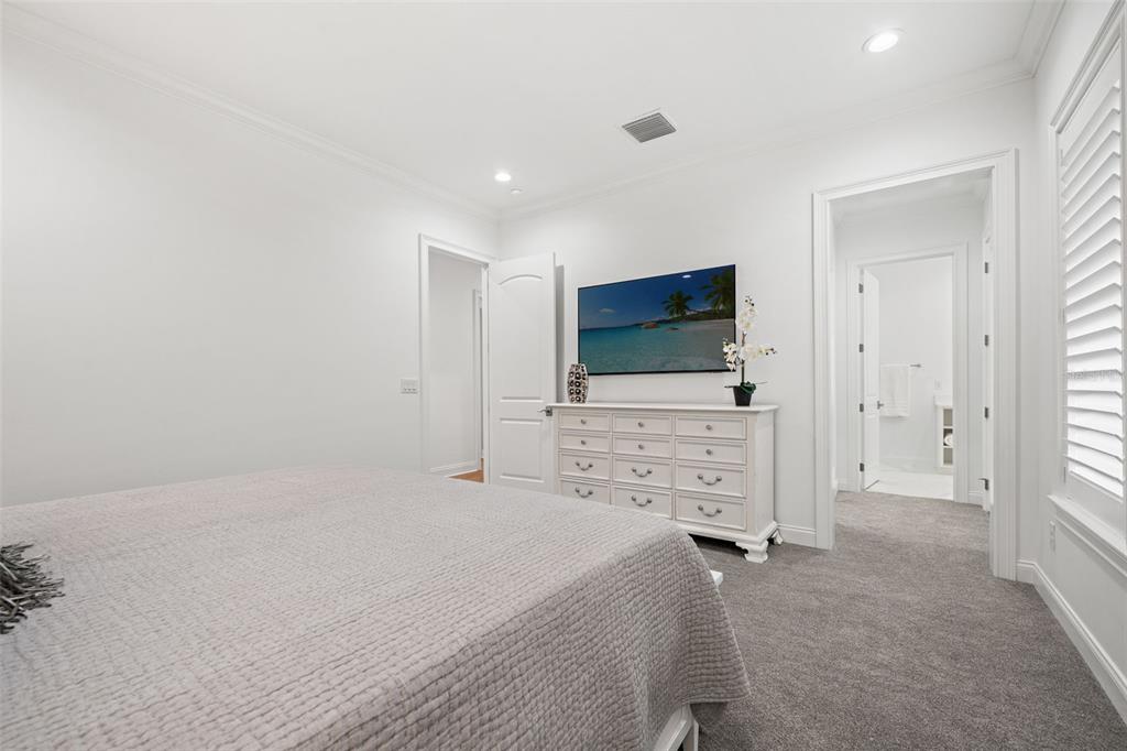 4202 West Woodmere Road Tampa, FL 33609 - Photo 31 of 62