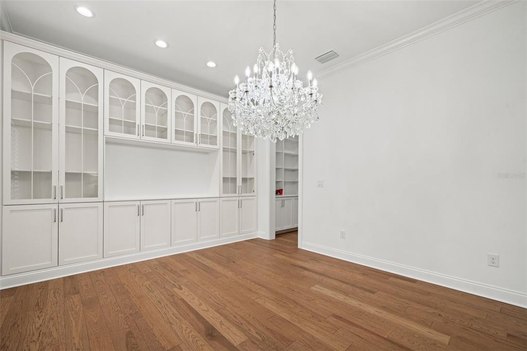 4202 West Woodmere Road Tampa, FL 33609 - Photo 10 of 62