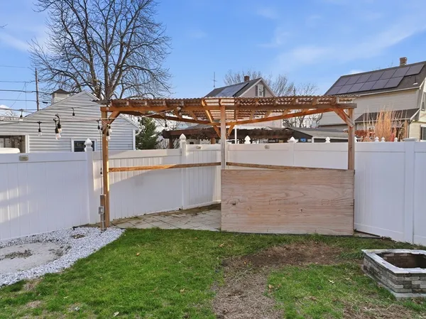 $330,000 | 73 Oklahoma Street, Springfield, MA 01104