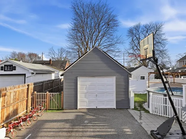 $330,000 | 73 Oklahoma Street, Springfield, MA 01104