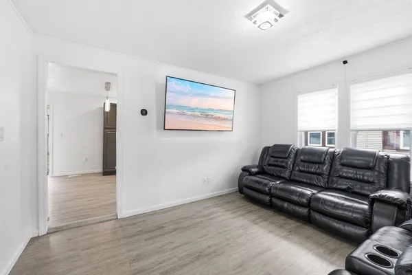 $330,000 | 73 Oklahoma Street, Springfield, MA 01104