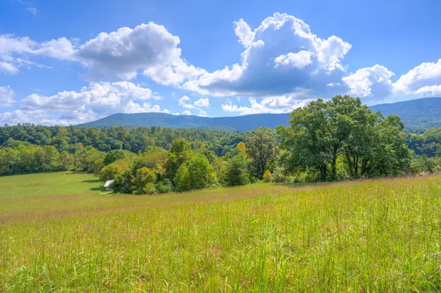 $1,050,000 | 1782 Wolf Creek Highway, Narrows, VA 24124