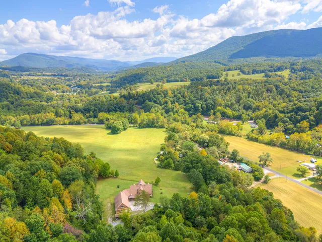 $1,050,000 | 1782 Wolf Creek Highway, Narrows, VA 24124