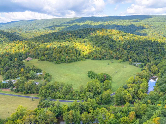 $1,050,000 | 1782 Wolf Creek Highway, Narrows, VA 24124