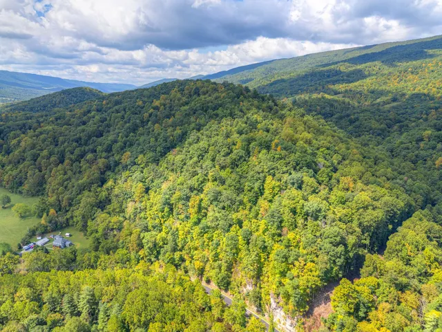 $1,050,000 | 1782 Wolf Creek Highway, Narrows, VA 24124