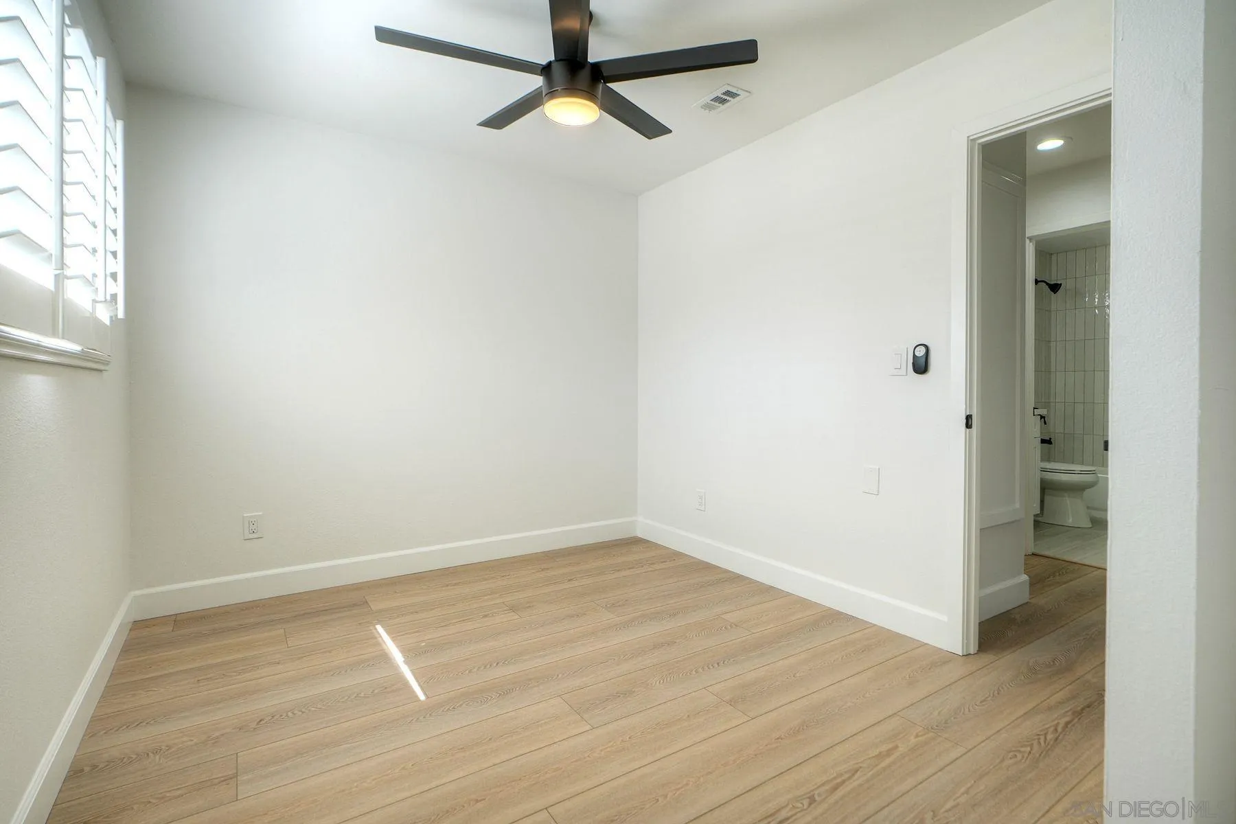 12634 Roberto Way Poway, CA 92064 - Photo 12 of 28