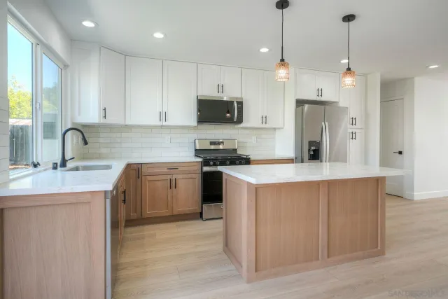 $1,048,000 | 12634 Roberto Way, Poway, CA 92064