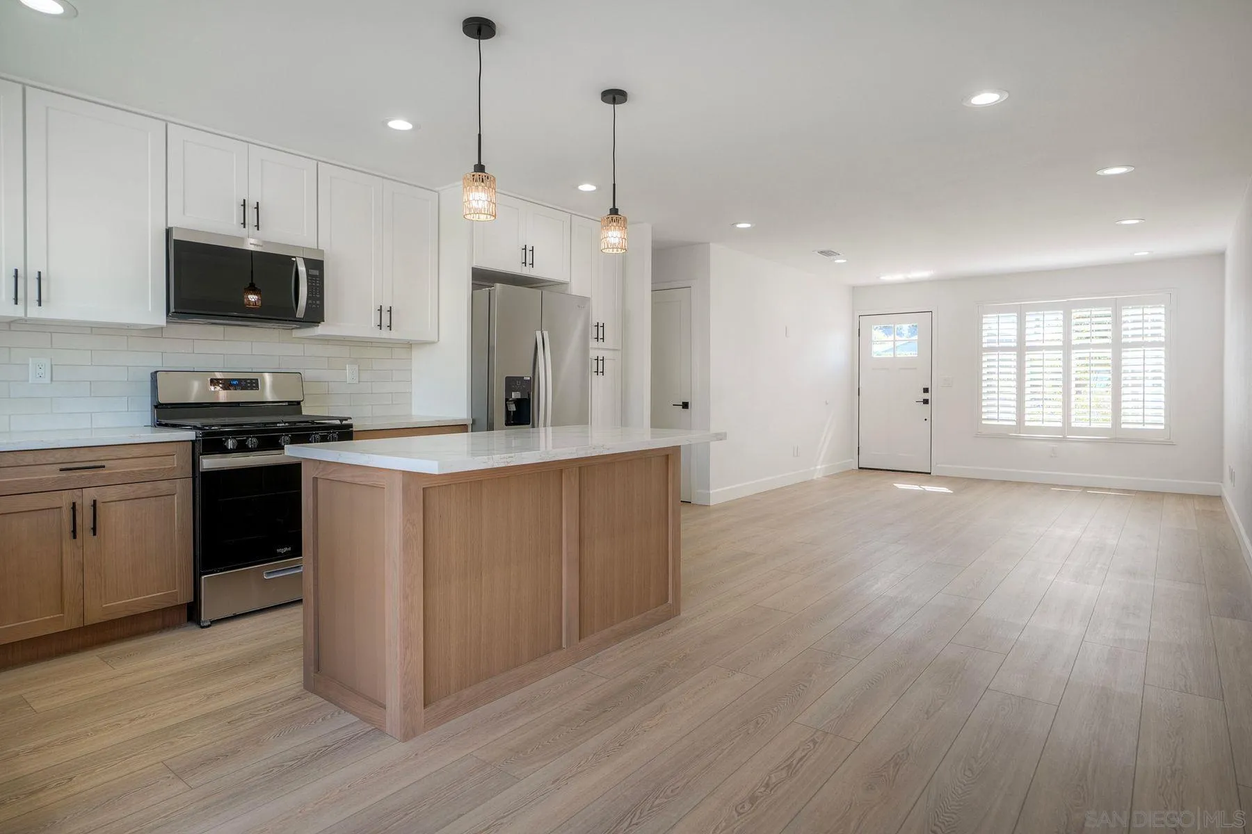 12634 Roberto Way Poway, CA 92064 - Photo 10 of 28