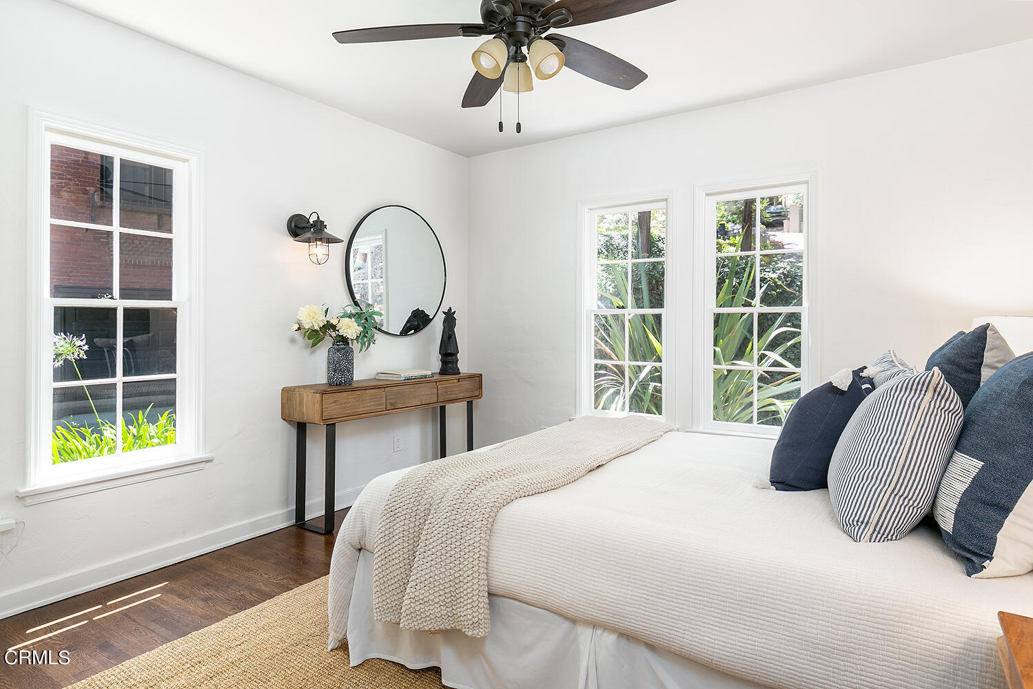 1317 Gates Place South Pasadena, CA 91030 - Photo 26 of 49 a bedroom with bed and a window
