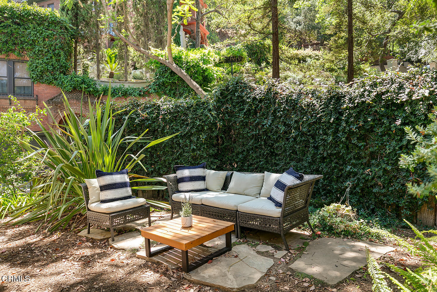 1317 Gates Place South Pasadena, CA 91030 - Photo 31 of 49 a backyard of a house with outdoor seating
