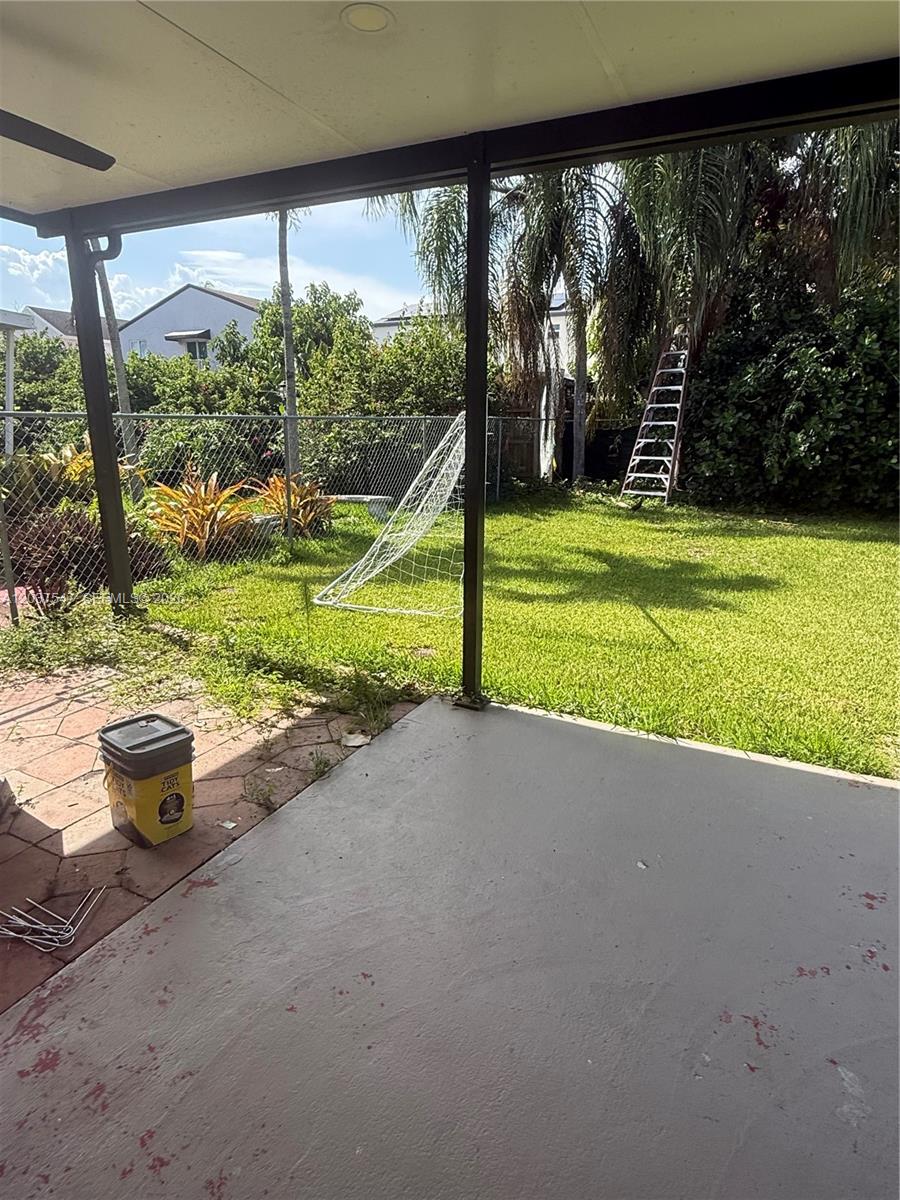 11921 Southwest 273rd Street Homestead, FL 33032 - Photo 19 of 27