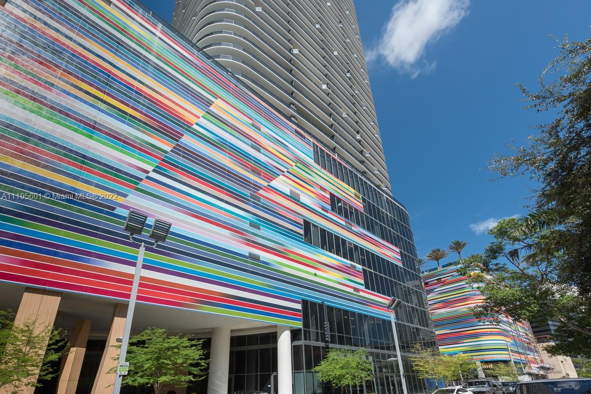 45 Southwest 9th Street, Unit 2902 Miami, FL 33130 - Photo 1 of 39 Gallery Image 1